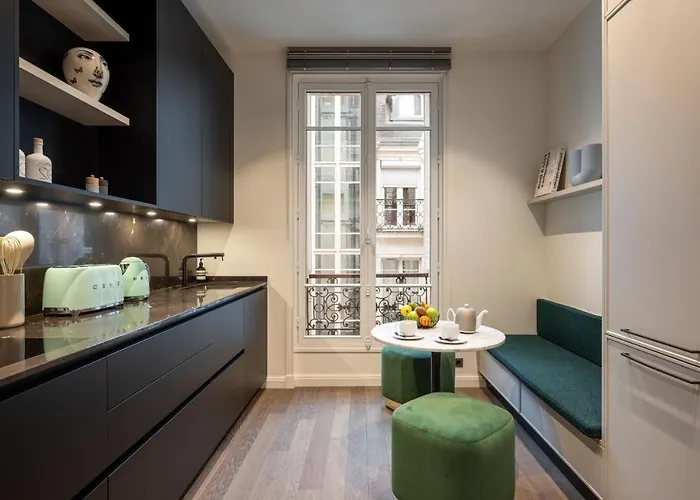 The Very Central Location Allows You To Go Everywhere In Paris In 30 Minutes